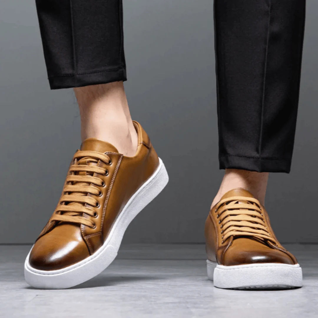 Calgary Low Top Sneakers