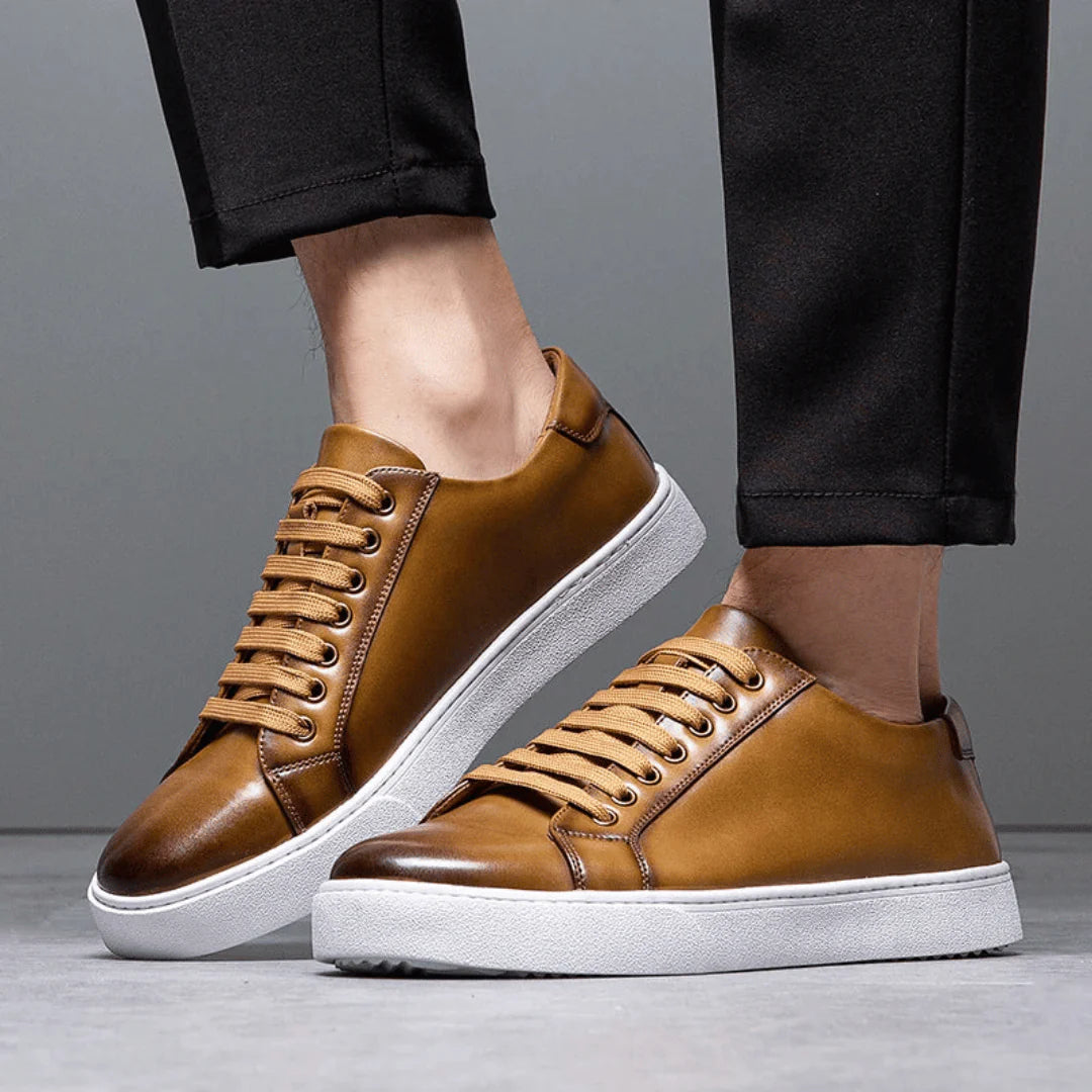 Calgary Low Top Sneakers