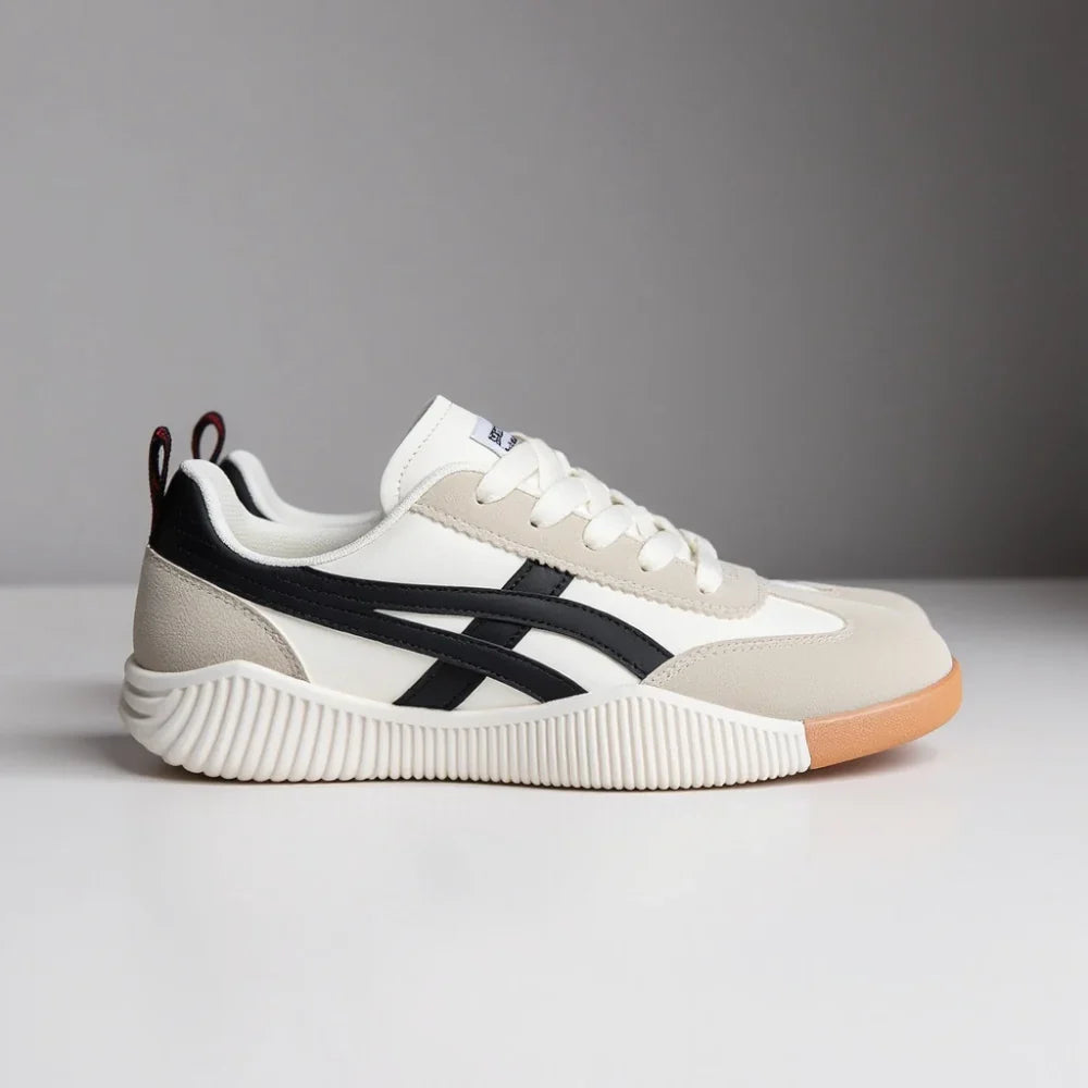 Olivia Classic Sneakers