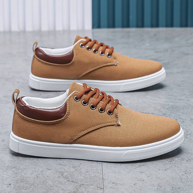 Valiant - Canvas Sneakers