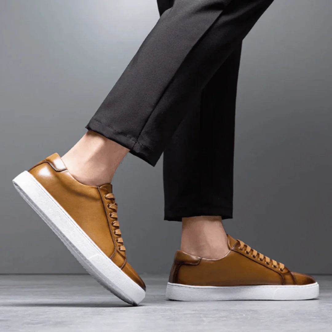 Calgary Low Top Sneakers