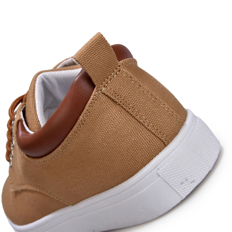 Valiant - Canvas Sneakers