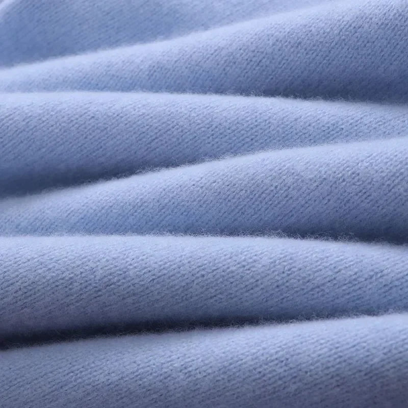 Victor Classic Cashmere Sweater