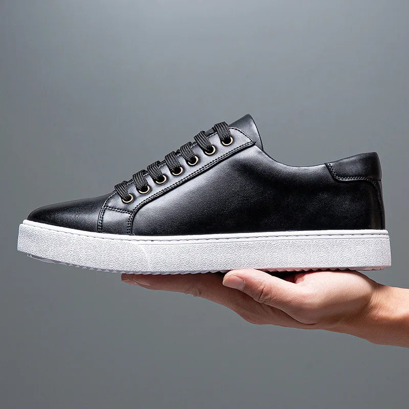 Calgary Low Top Sneakers