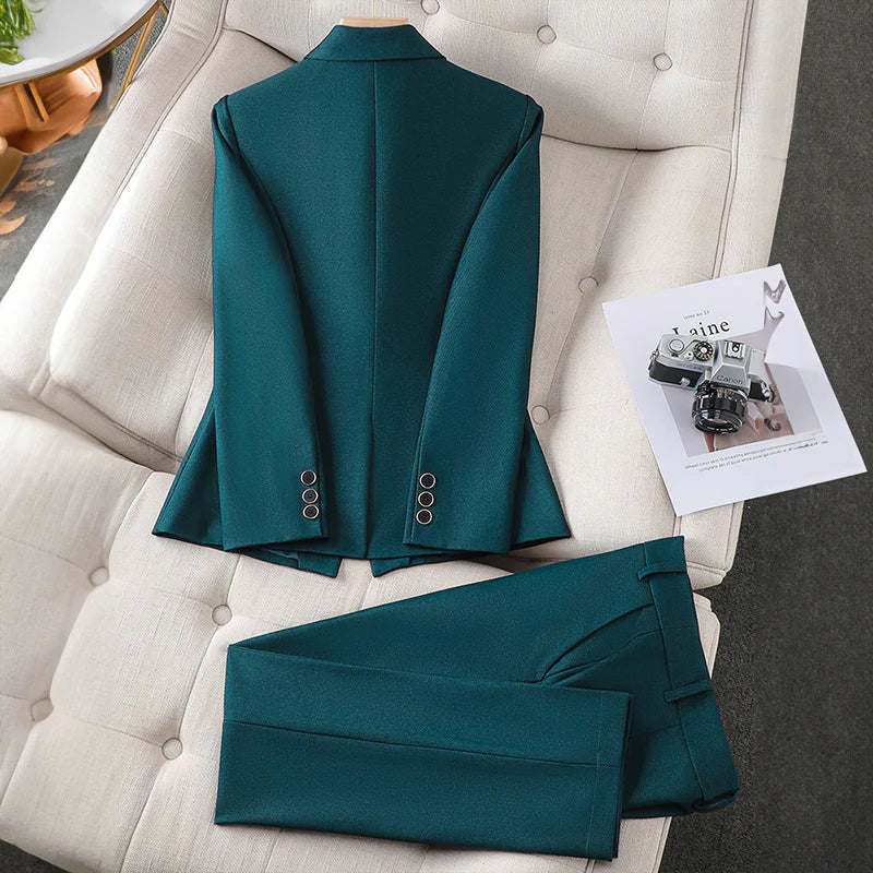 L'Aurablend Elegant Blazer Set